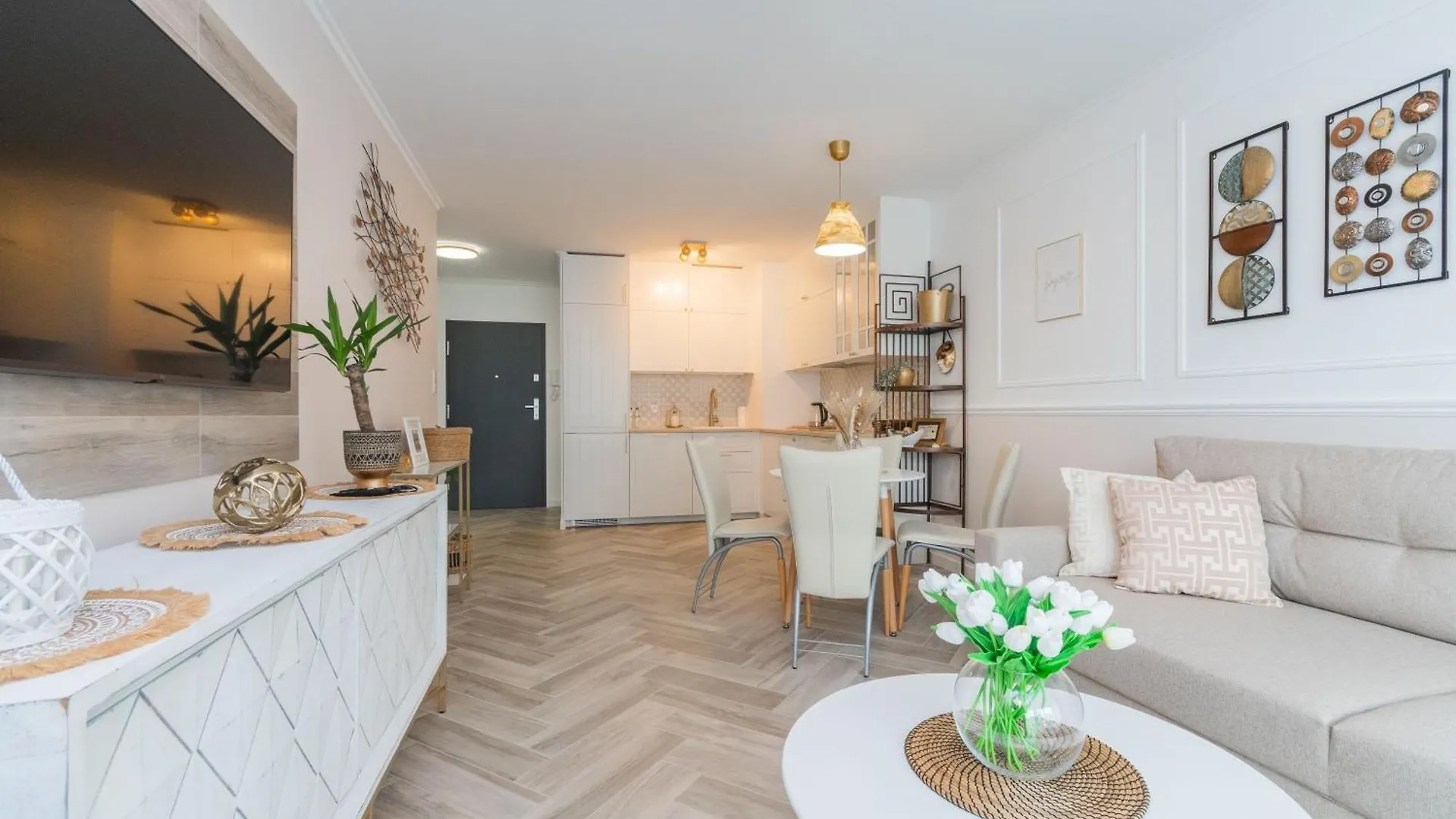 Golden Azzure By Grand Apartments Gdansk 0*,  Poland